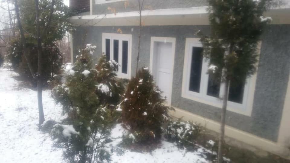 Embassy Villa Suites Karimabad  Extérieur photo