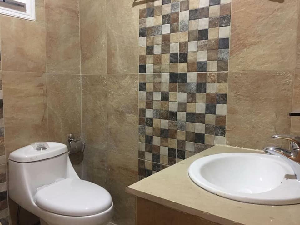 Embassy Villa Suites Karimabad  Extérieur photo